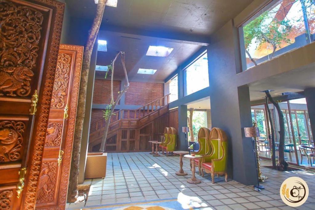 Aswadduma Hotel Dambulla Exterior photo